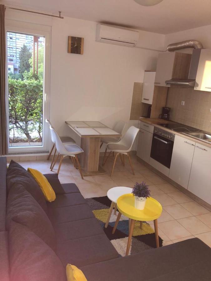 Apartment Petra สปลิท ภายนอก รูปภาพ
