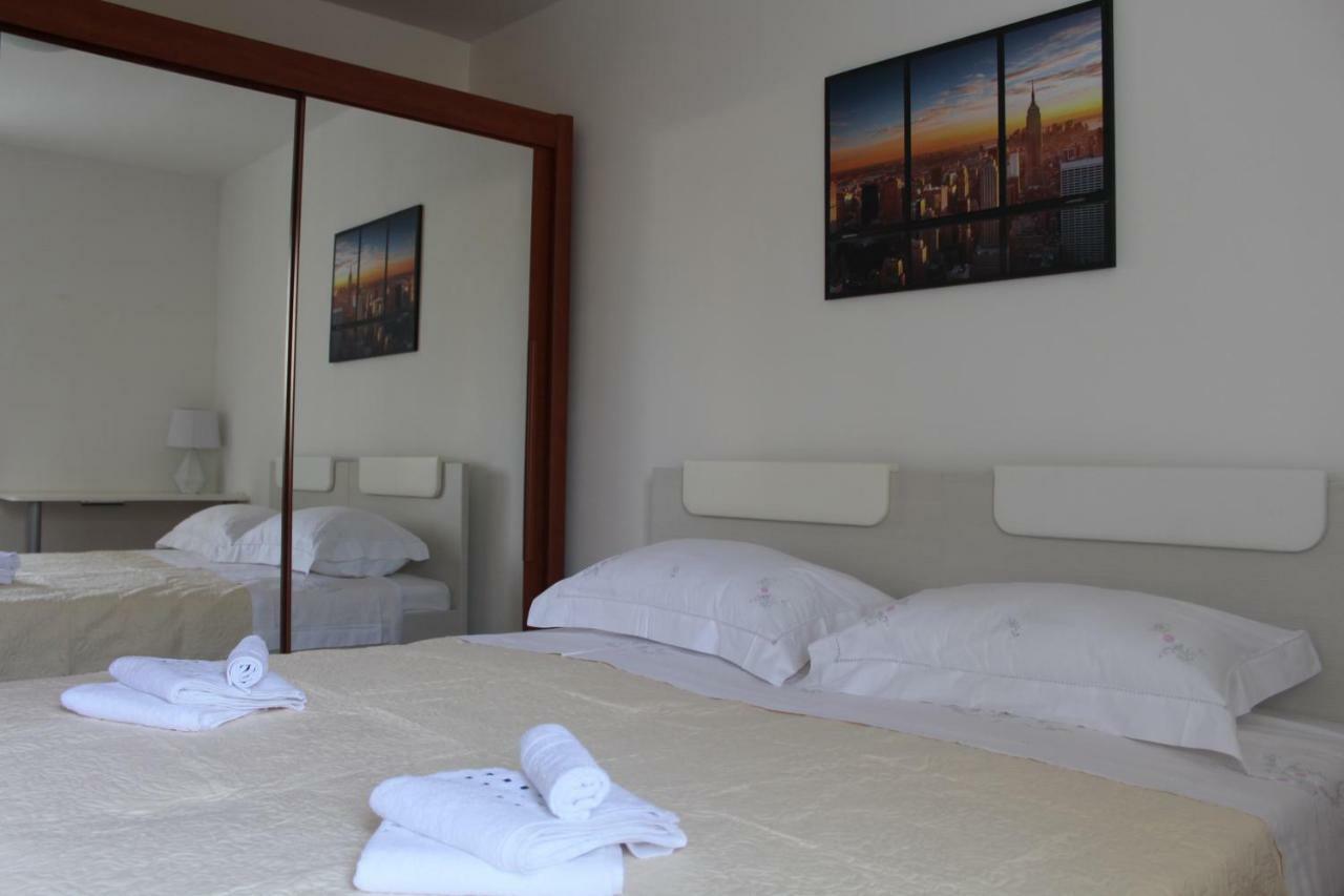 Apartment Petra สปลิท ภายนอก รูปภาพ