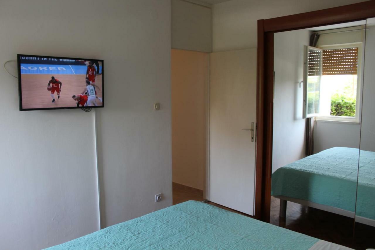 Apartment Petra สปลิท ภายนอก รูปภาพ